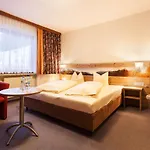 Talhof Garni&more In Wangle Bei Hotel